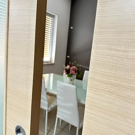 Apartment Sharon Vibo Valentia